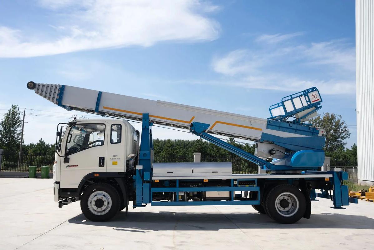 贞丰云梯上料车租赁费用